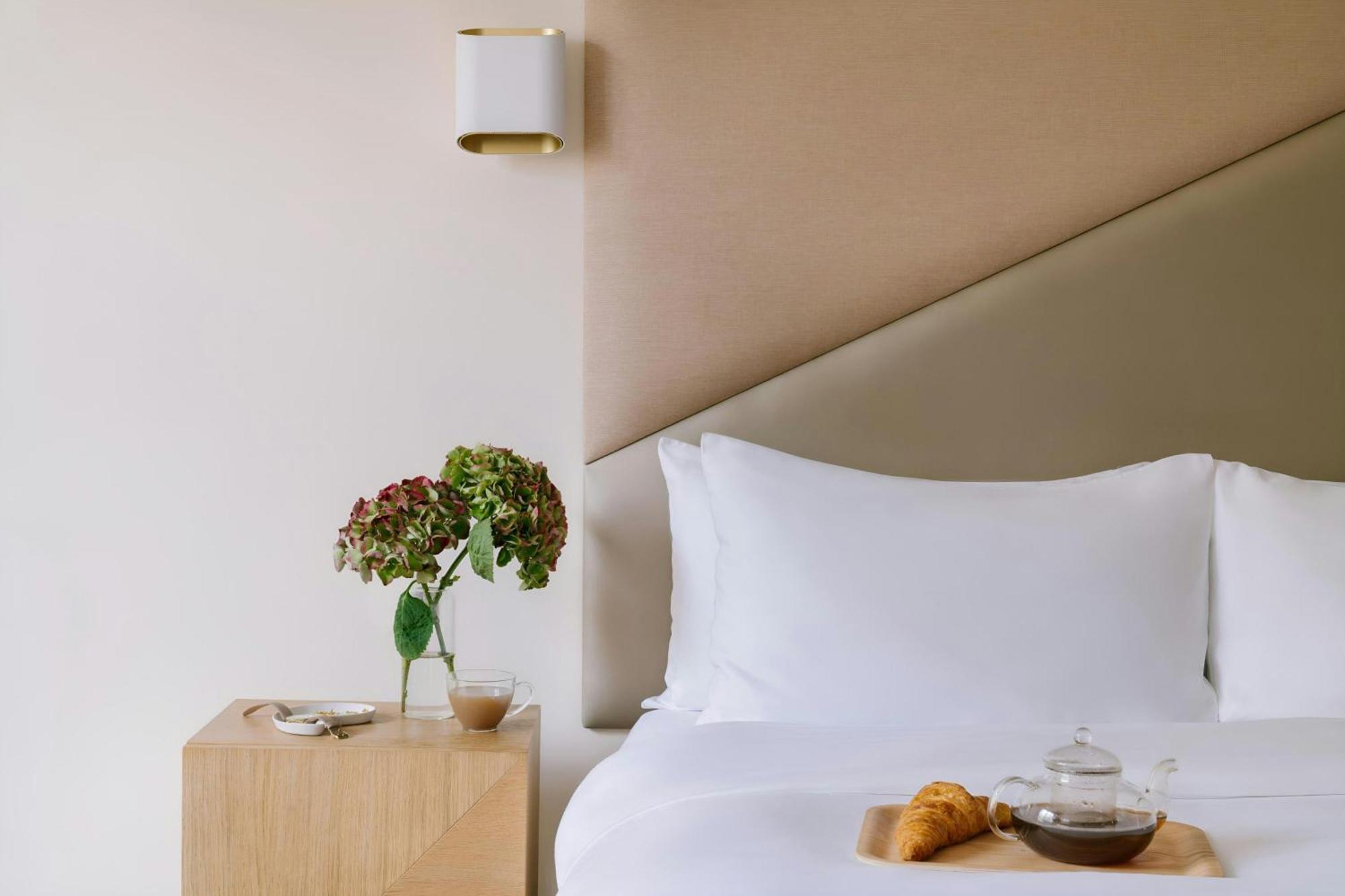 Atala Hotel Champs Elysees, Sonder By Marriott Bonvoy Paryż Zewnętrze zdjęcie